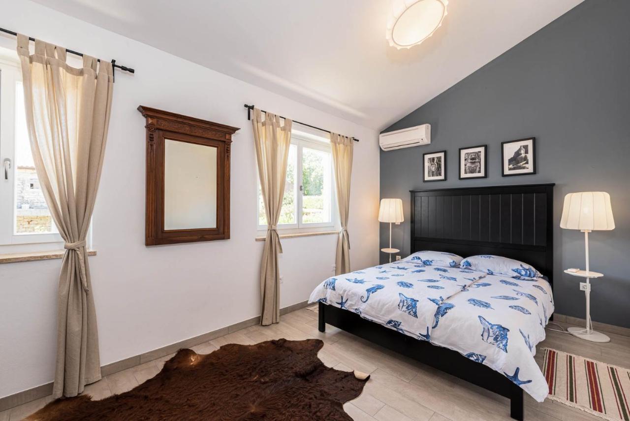Villas Kolumbera With Private Pools Екстер'єр фото