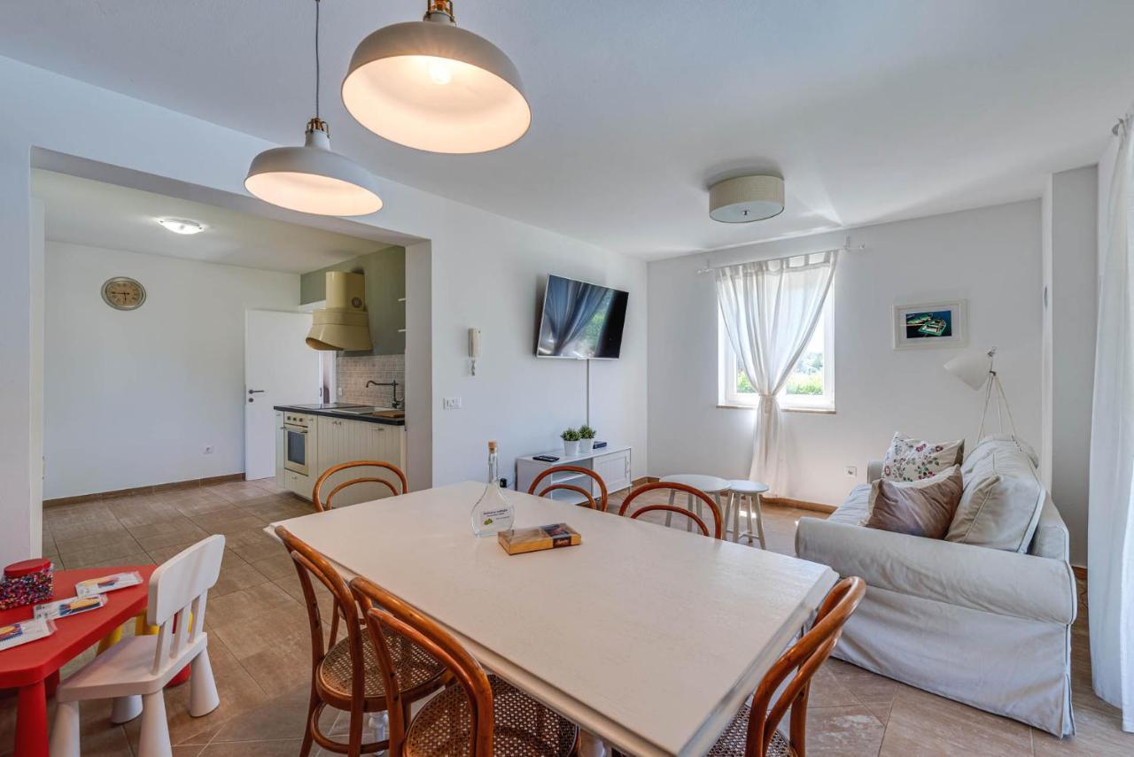 Villas Kolumbera With Private Pools Екстер'єр фото